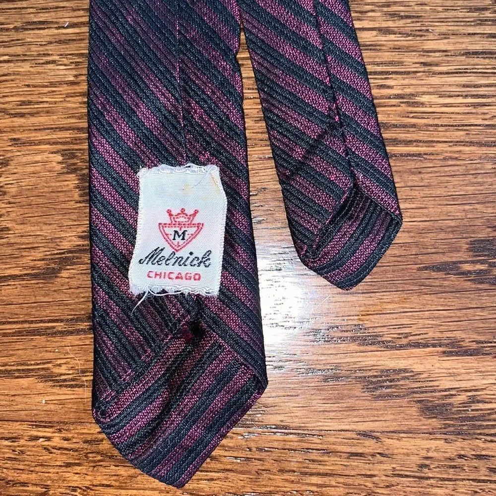 Vtg 60s burgundy & black little boys clip on tie‎